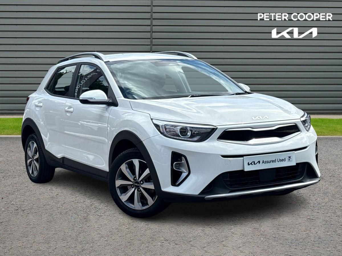Main listing image - Kia Stonic