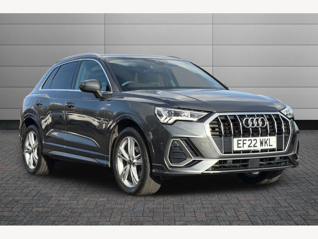 Main listing image - Audi Q3