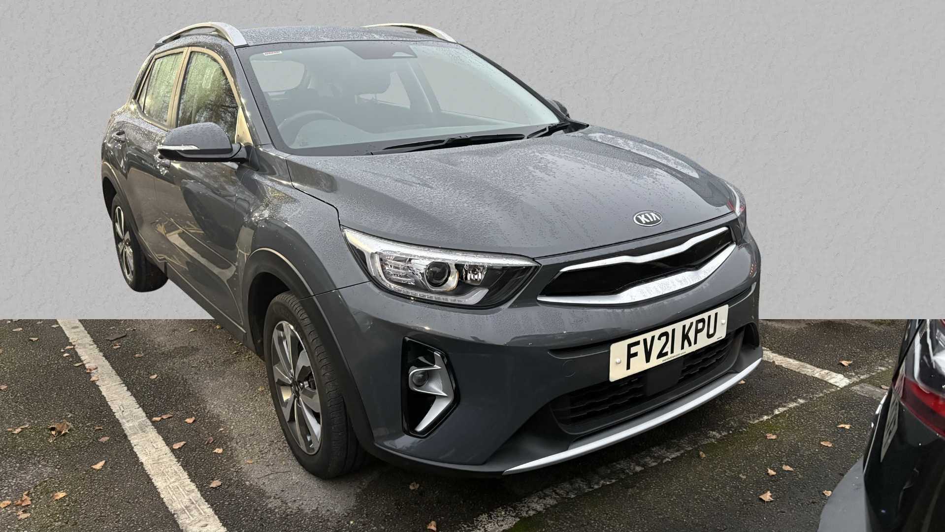 Main listing image - Kia Stonic