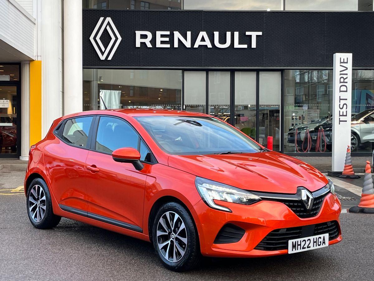 Main listing image - Renault Clio