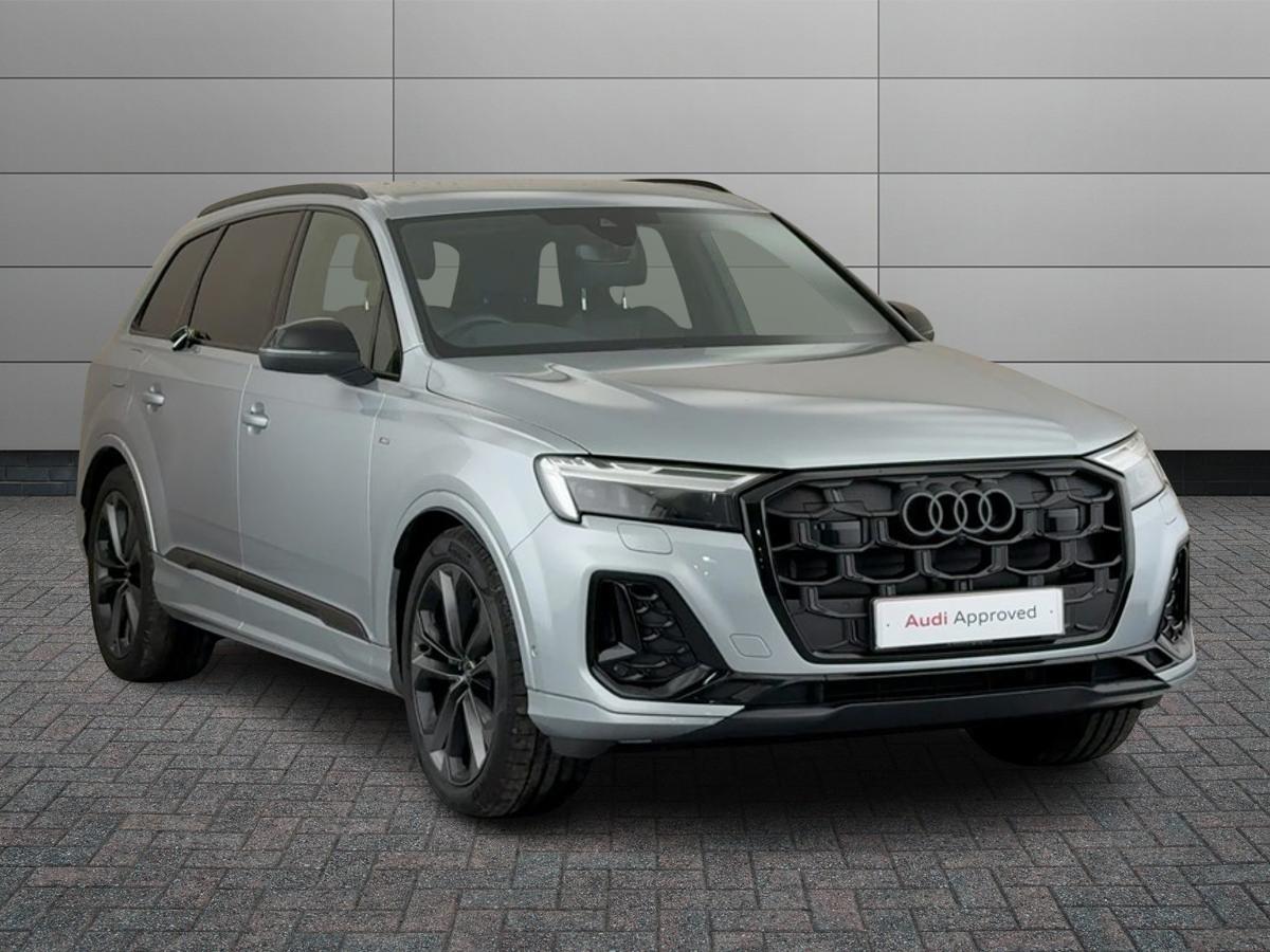 Main listing image - Audi Q7