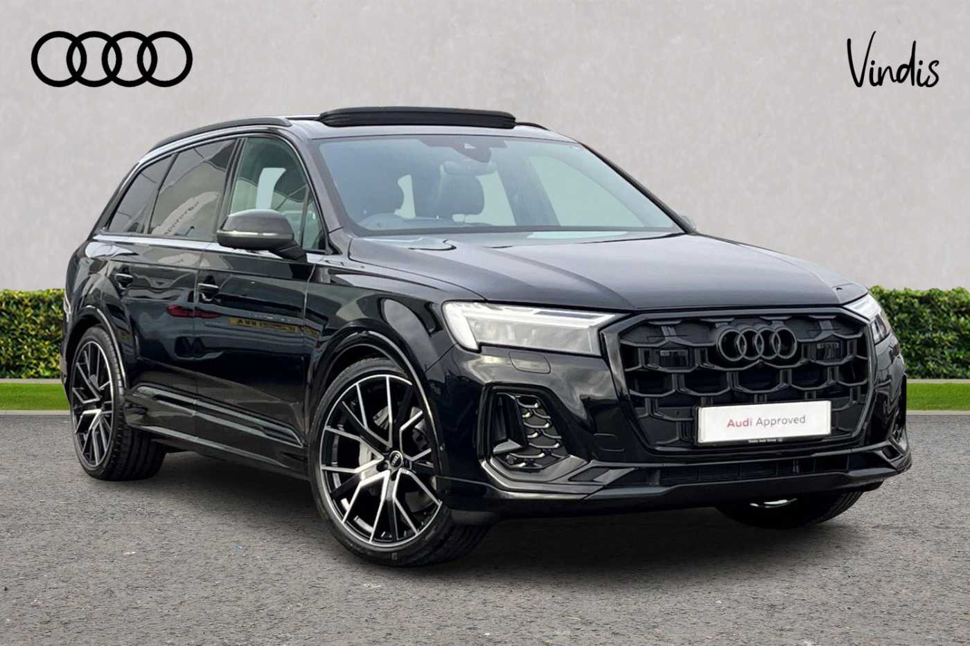 Main listing image - Audi Q7