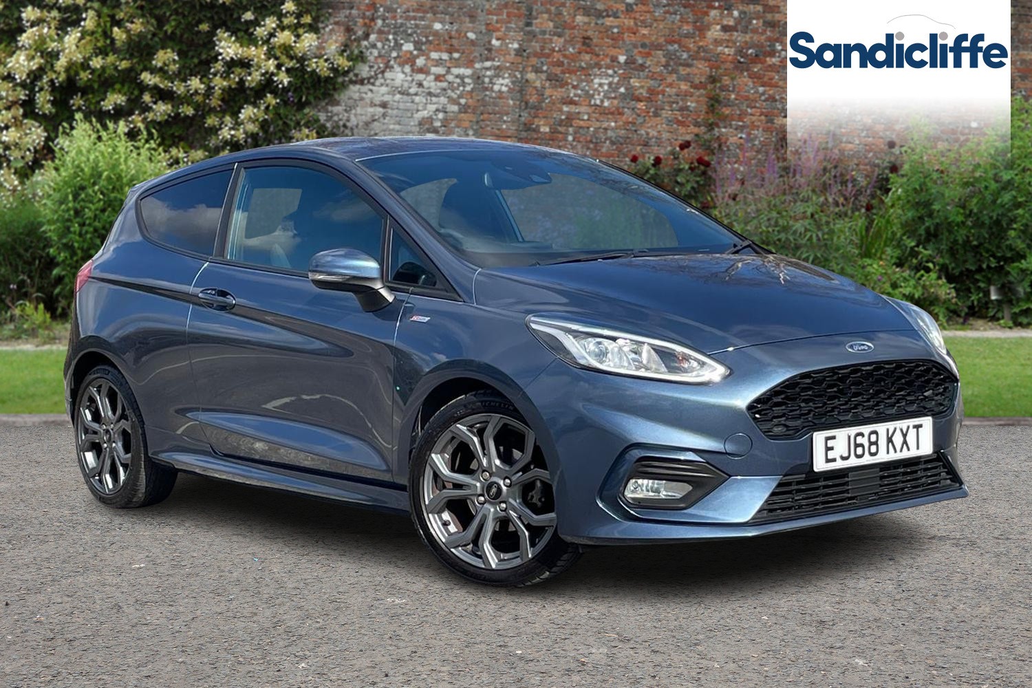 Main listing image - Ford Fiesta