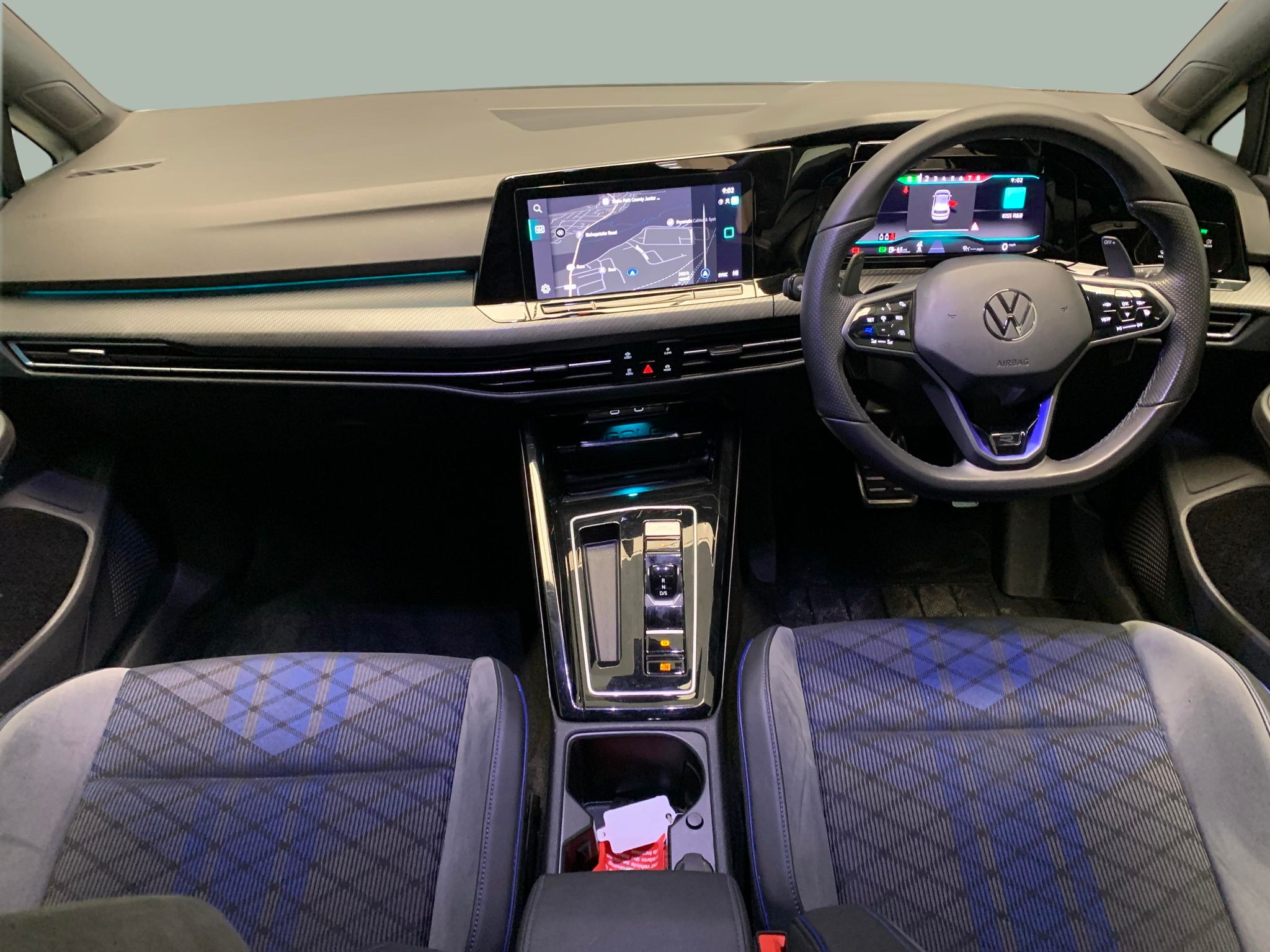 Main listing image - Volkswagen Golf R