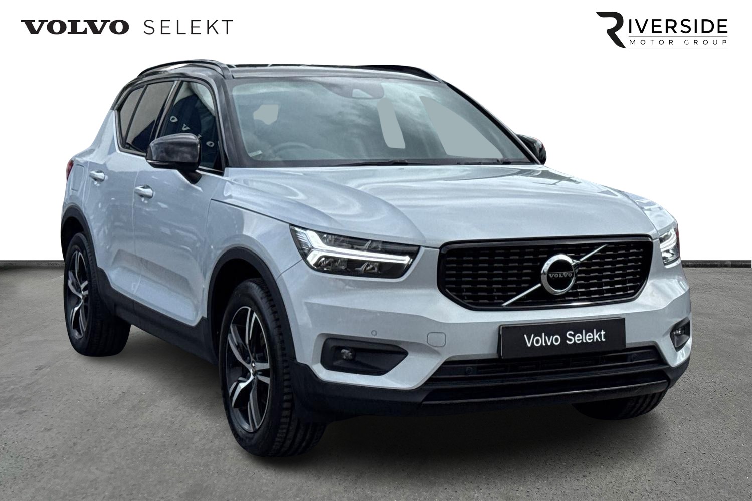 Main listing image - Volvo XC40