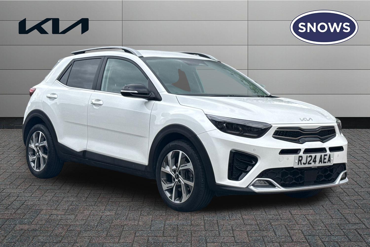 Main listing image - Kia Stonic
