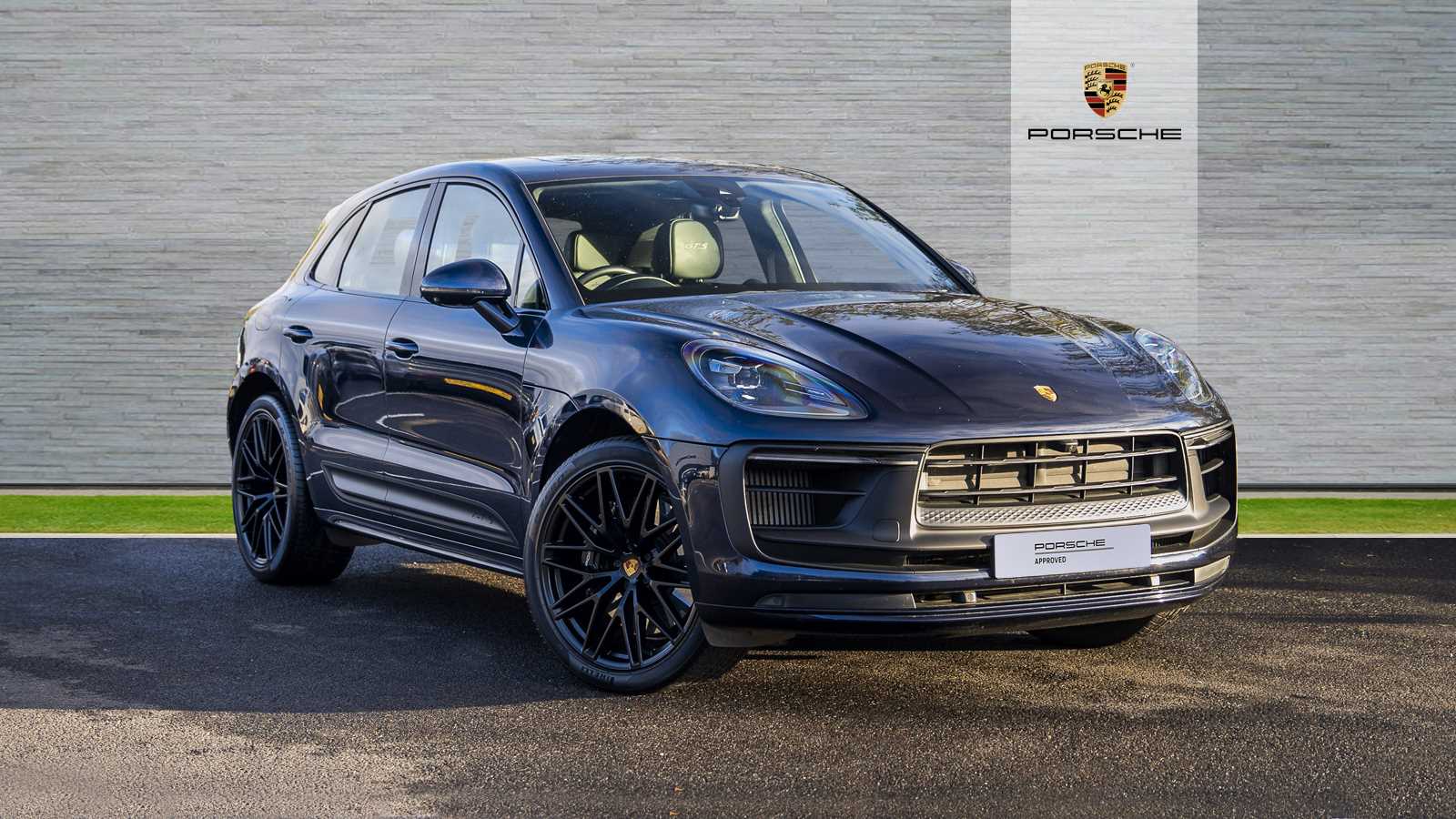 Main listing image - Porsche Macan