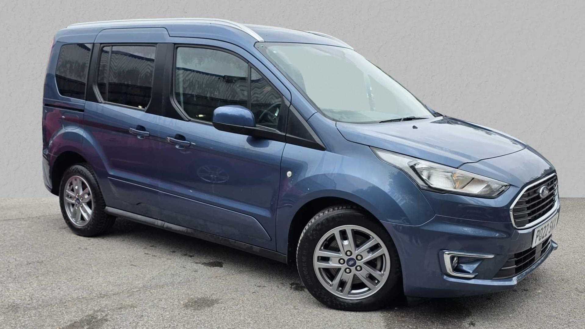 Main listing image - Ford Tourneo Connect