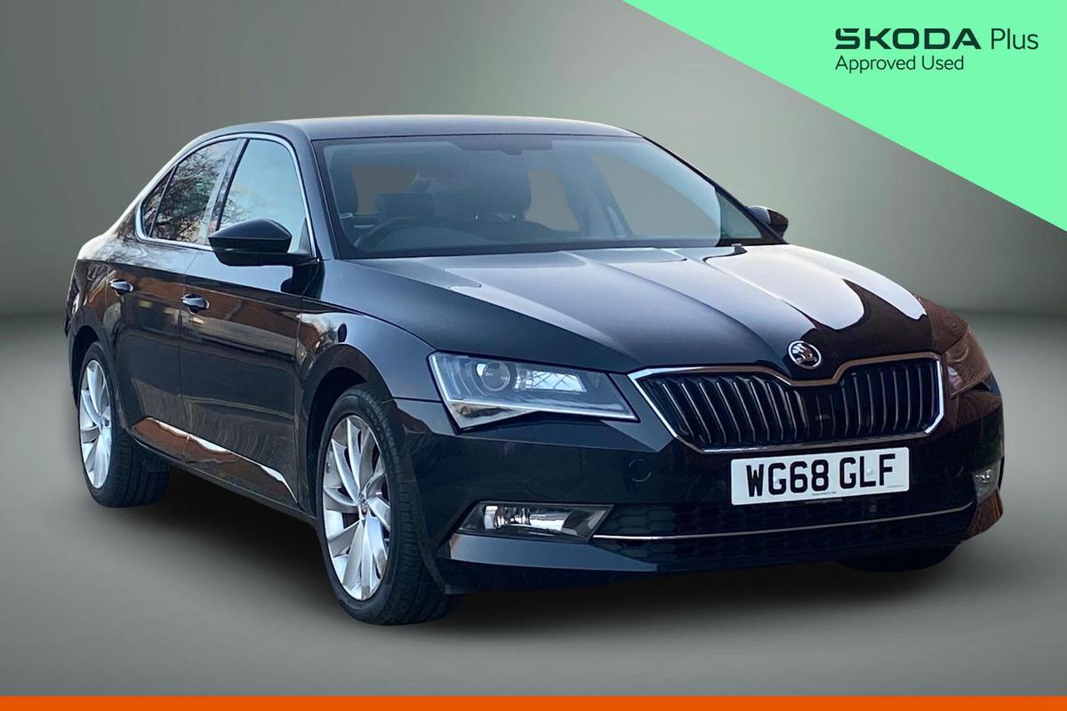Main listing image - Skoda Superb