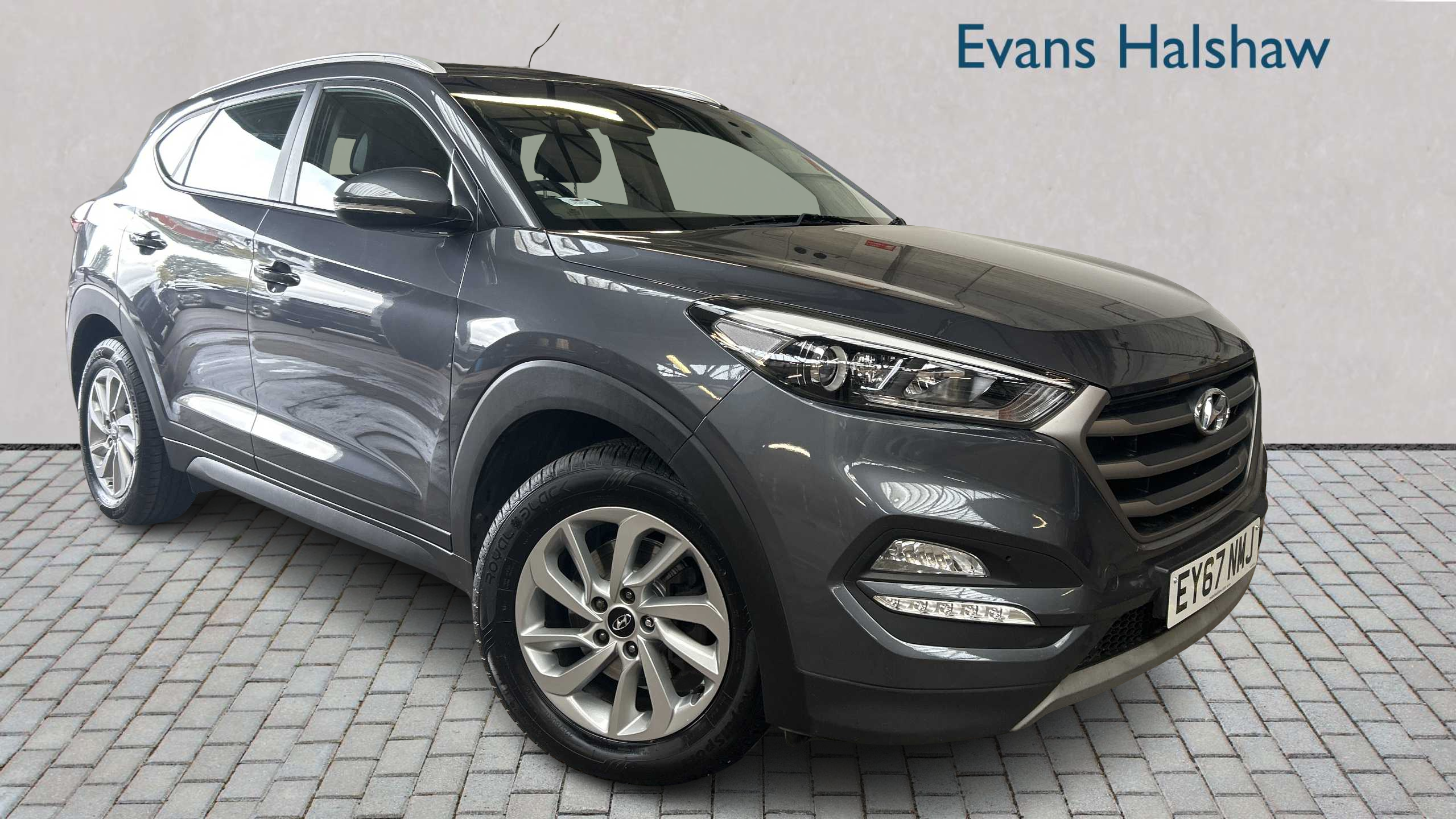 Main listing image - Hyundai Tucson