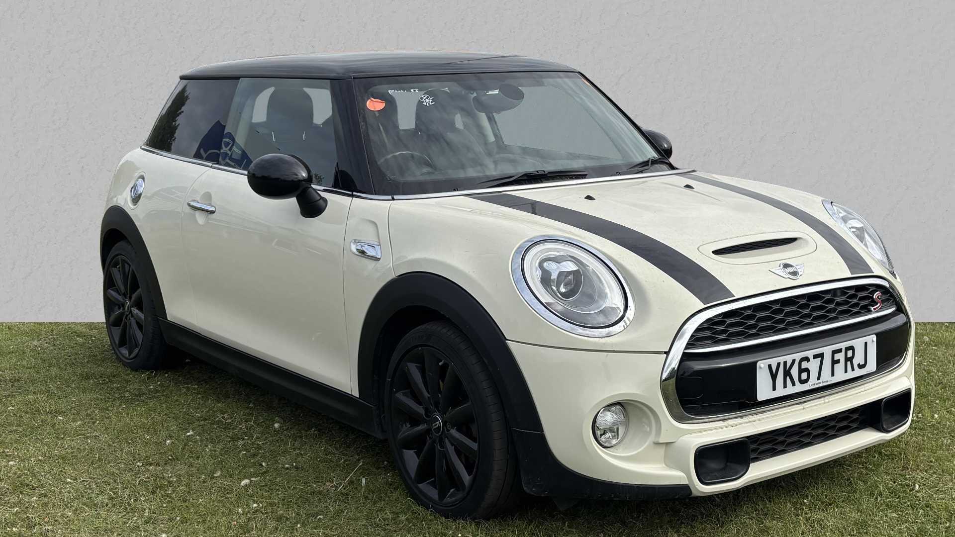 Main listing image - MINI Hatchback
