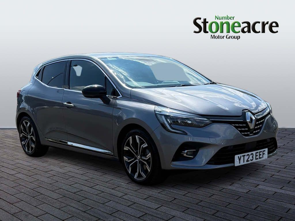 Main listing image - Renault Clio