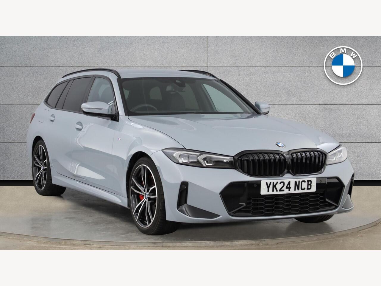 Main listing image - BMW 3 Series Touring