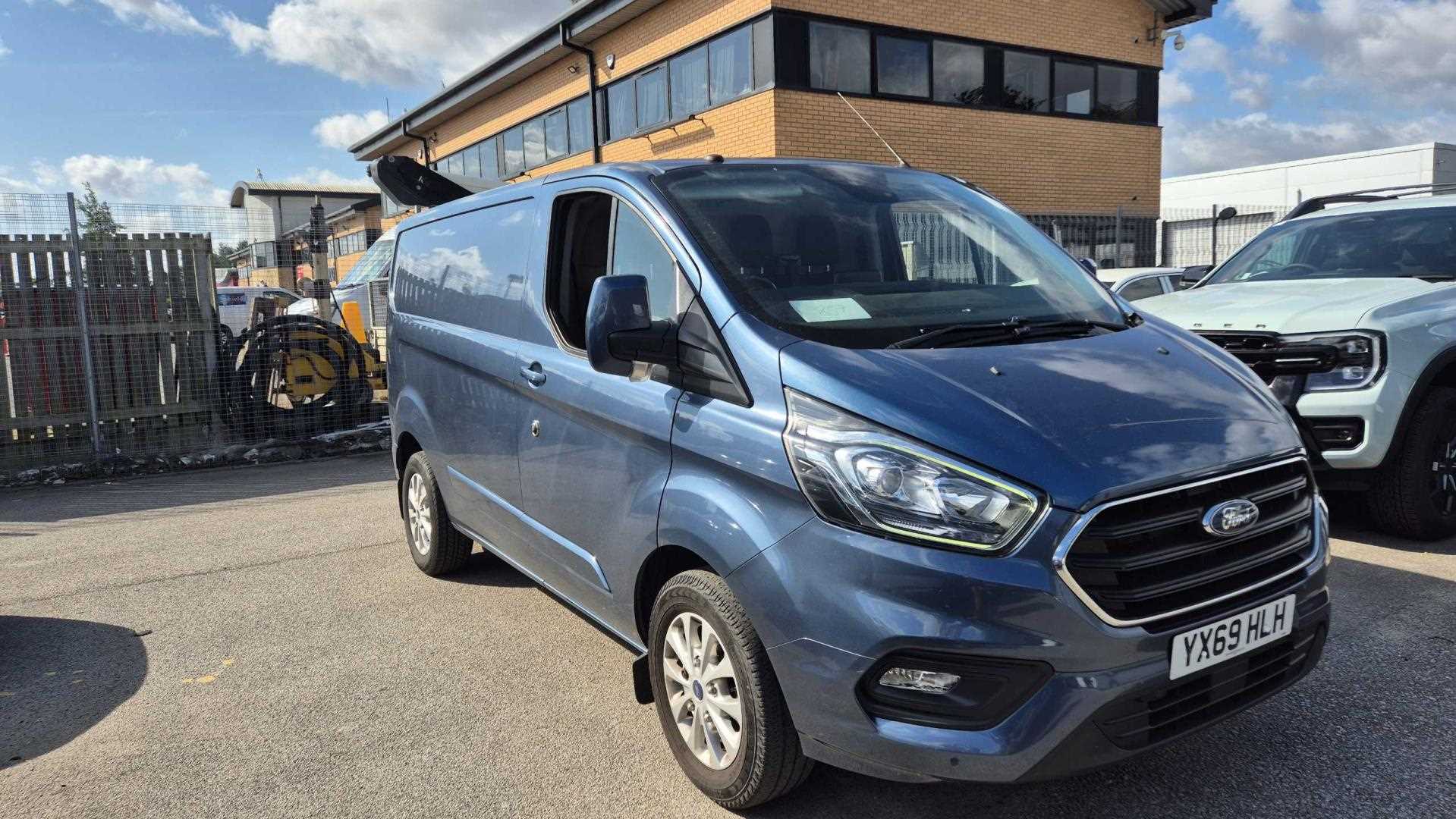 Main listing image - Ford Transit Custom