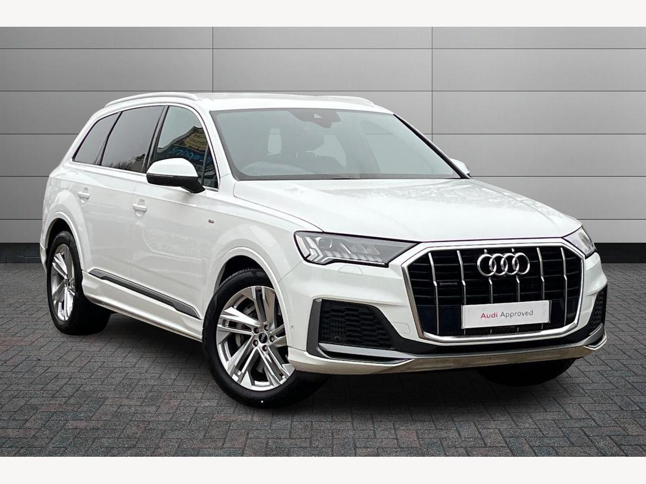 Main listing image - Audi Q7