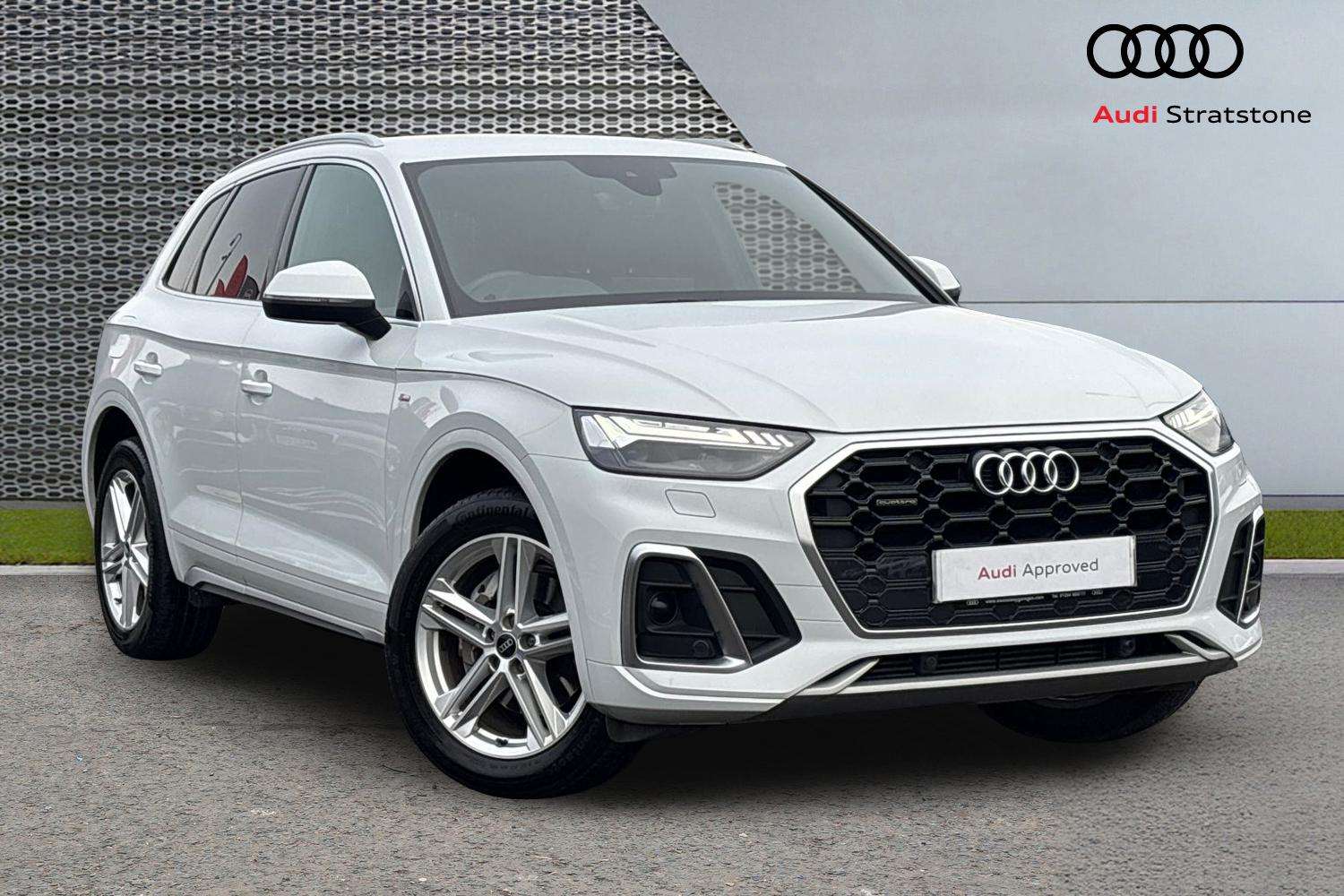 Main listing image - Audi Q5