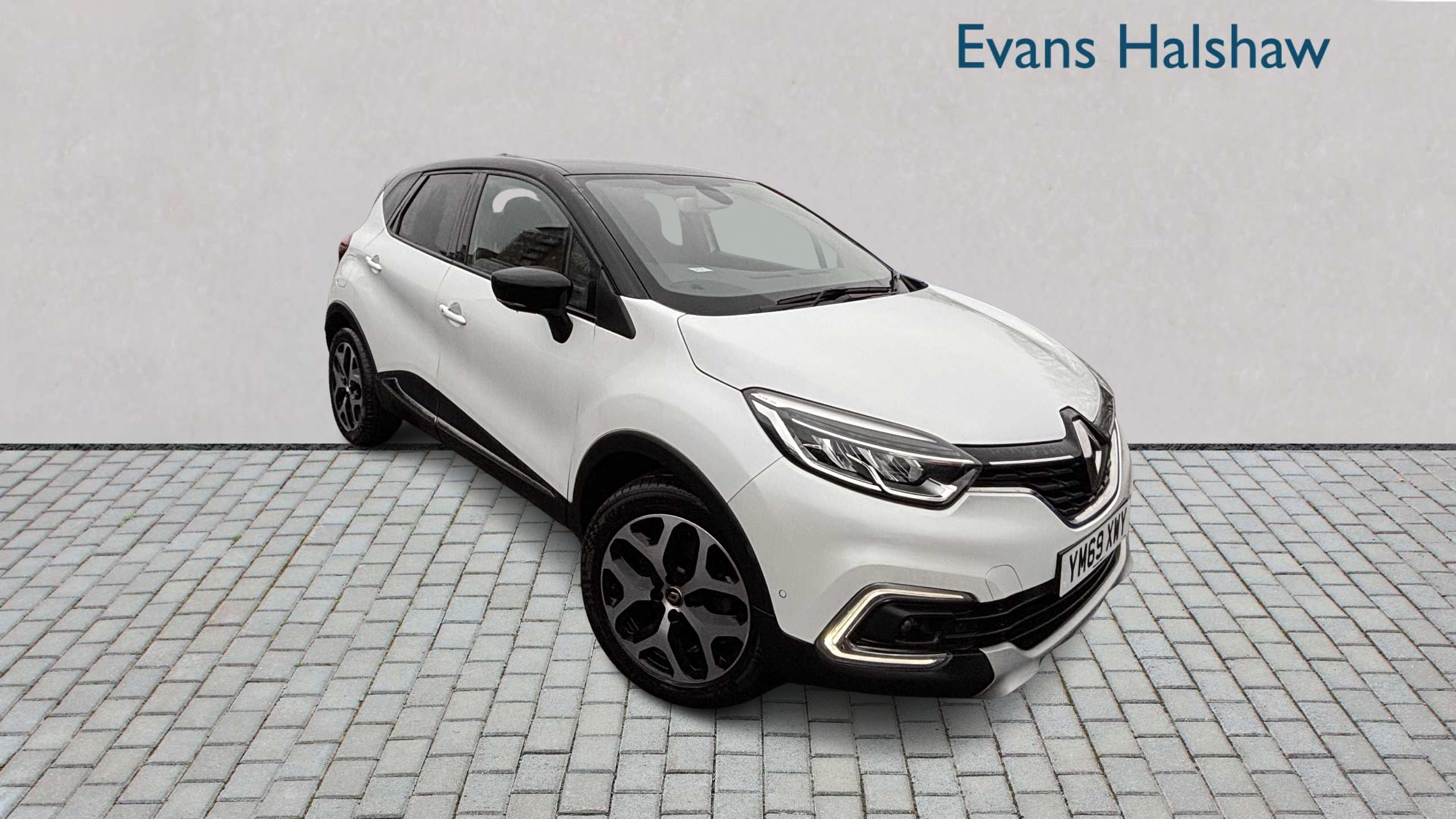 Main listing image - Renault Captur