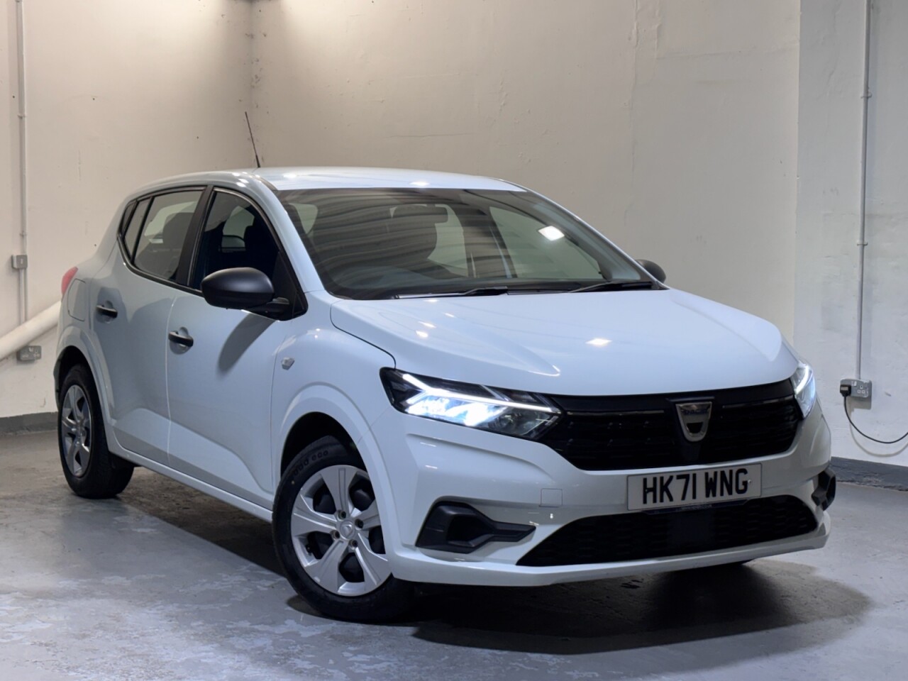 Main listing image - Dacia Sandero