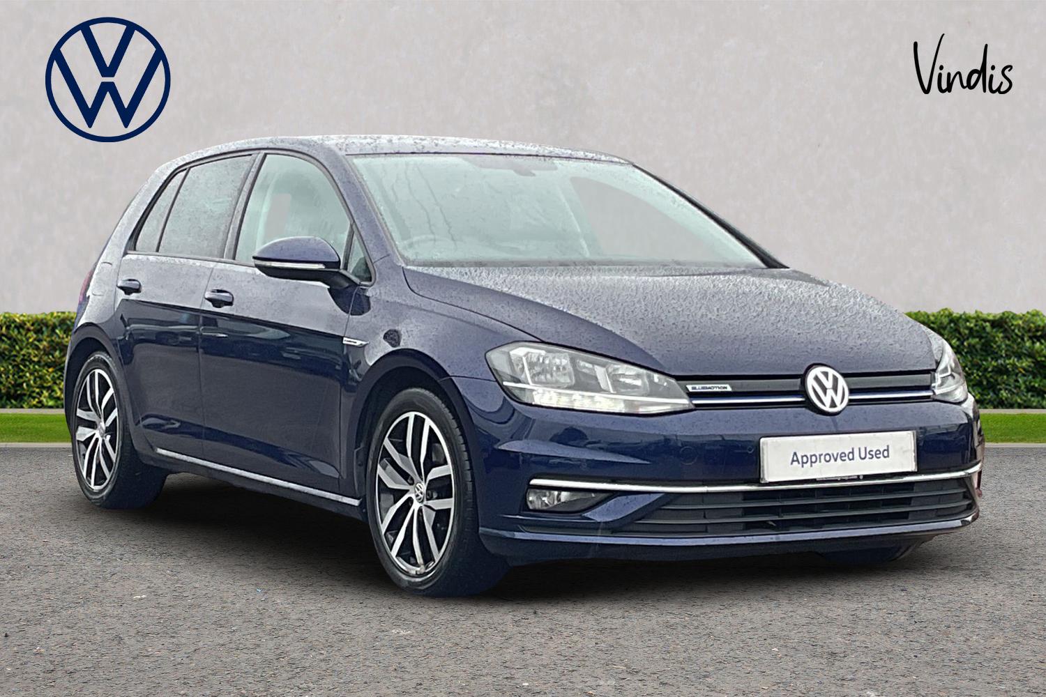 Main listing image - Volkswagen Golf