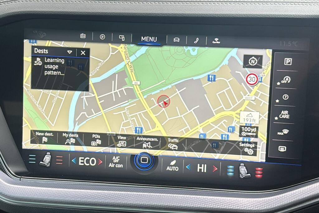 Main listing image - Volkswagen Touareg