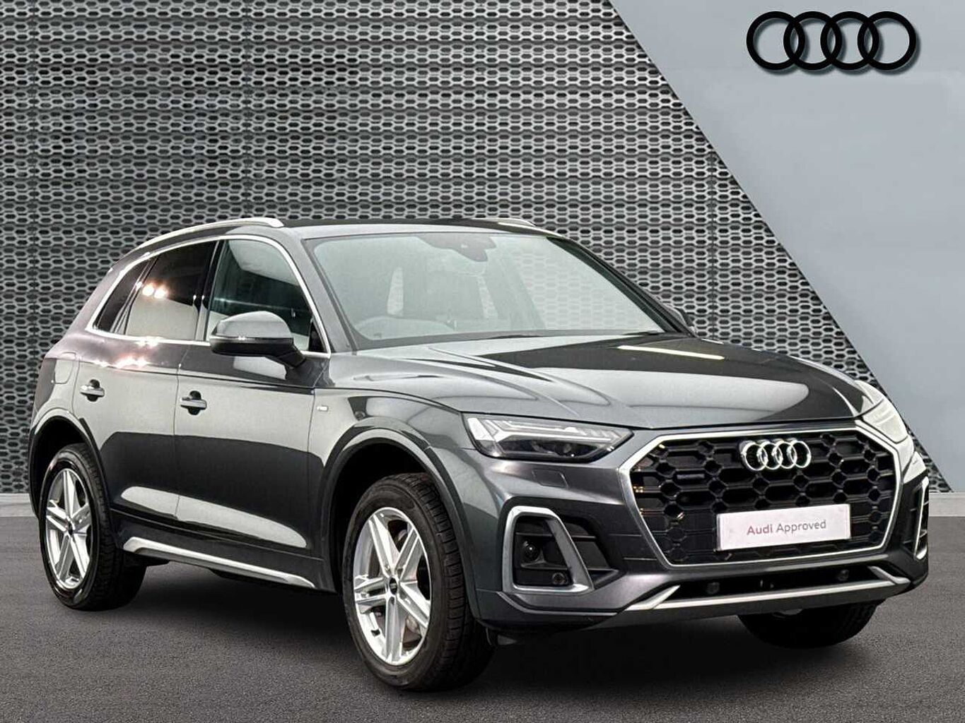 Main listing image - Audi Q5