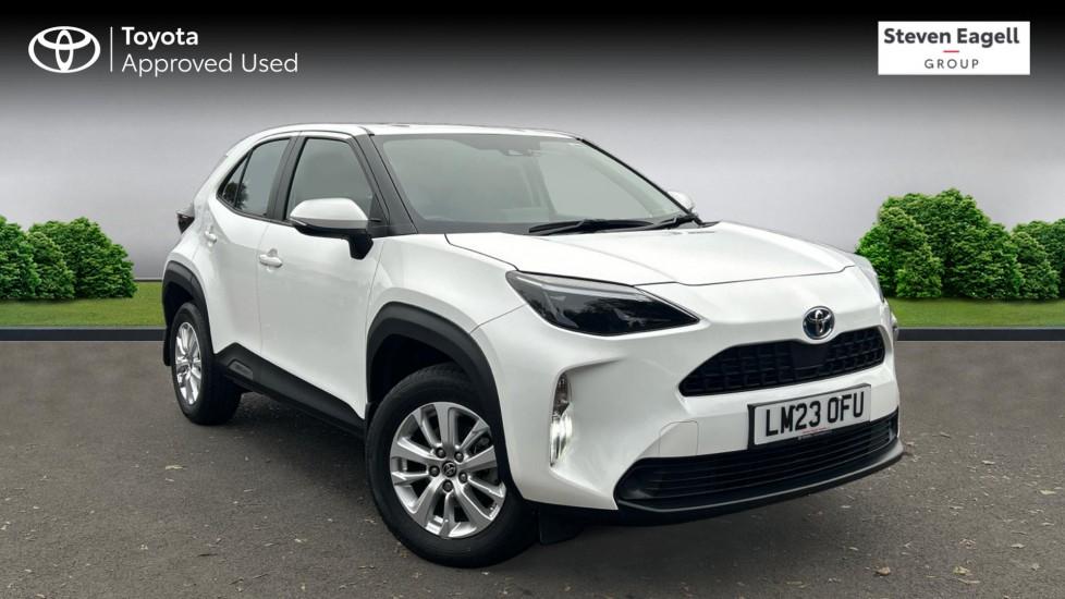 Main listing image - Toyota Yaris Cross