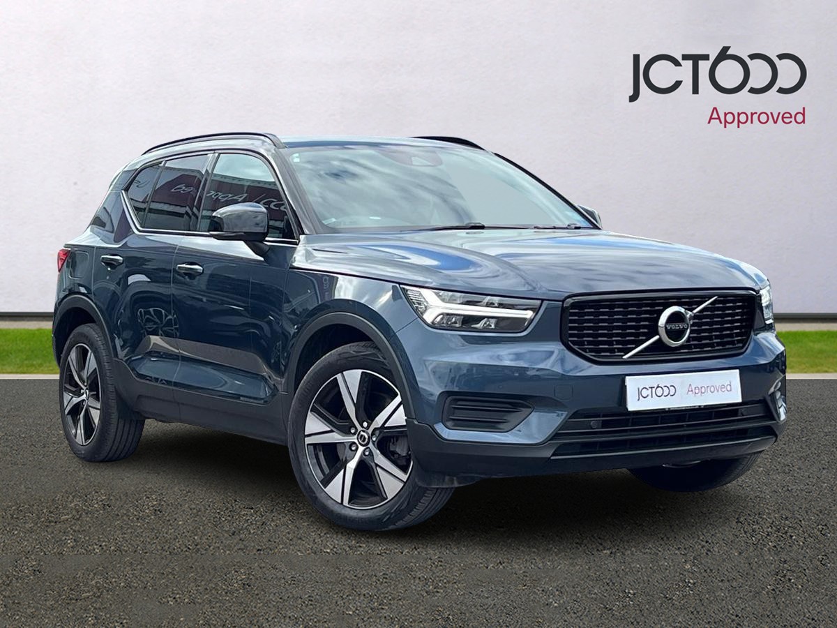 Main listing image - Volvo XC40 Recharge