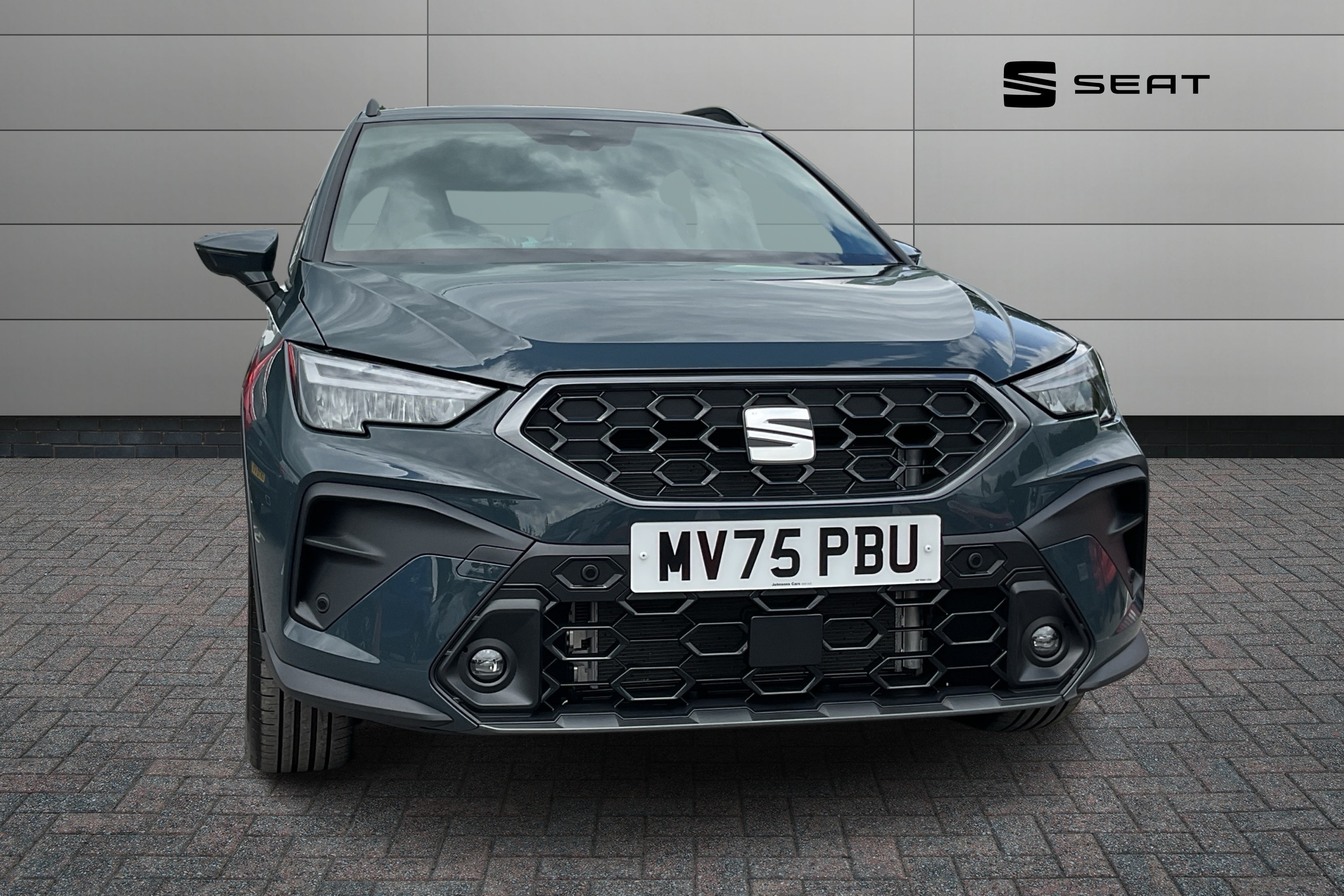 Main listing image - SEAT Arona