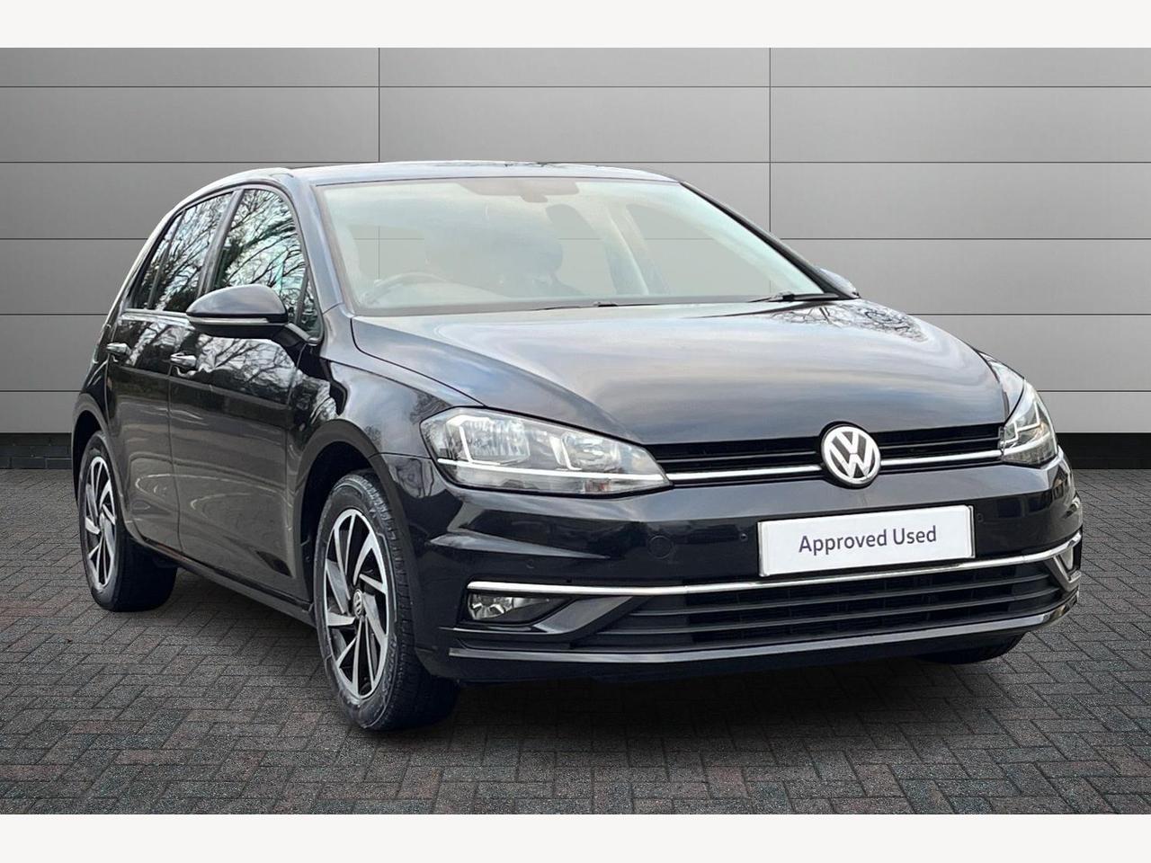 Main listing image - Volkswagen Golf