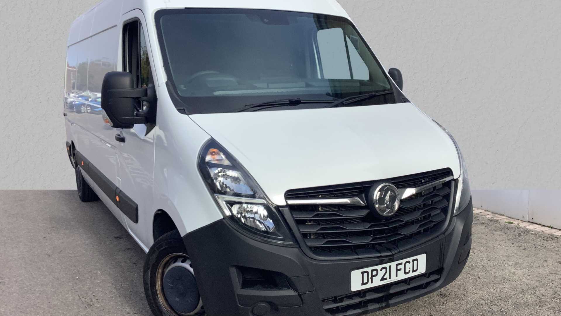 Main listing image - Vauxhall Movano