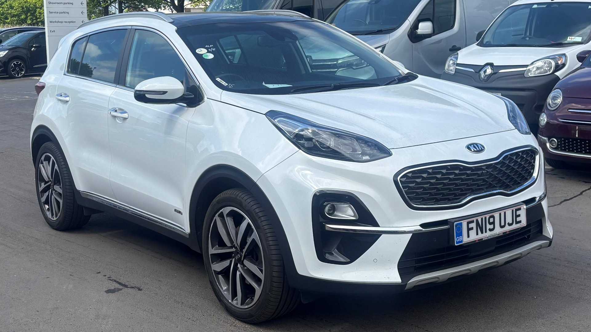 Main listing image - Kia Sportage