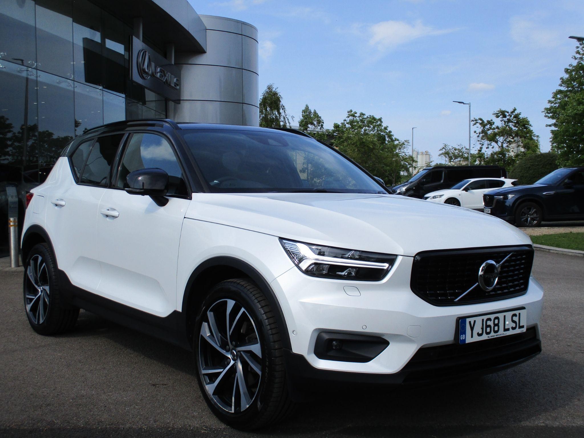 Main listing image - Volvo XC40