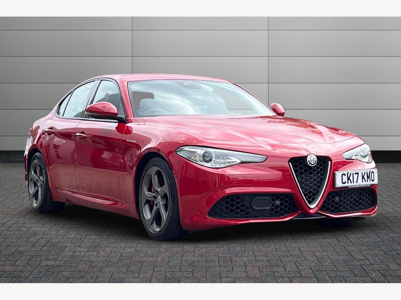 Main listing image - Alfa Romeo Giulia
