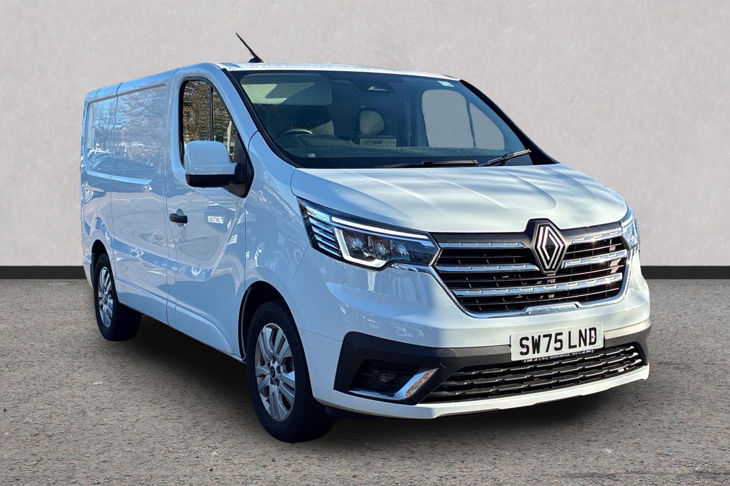 Main listing image - Renault Trafic
