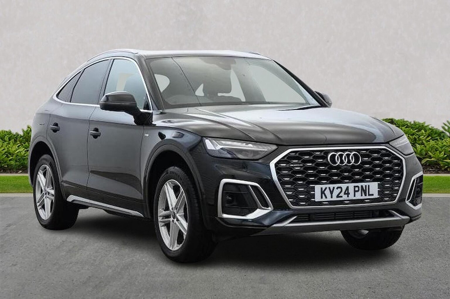 Main listing image - Audi Q5 Sportback