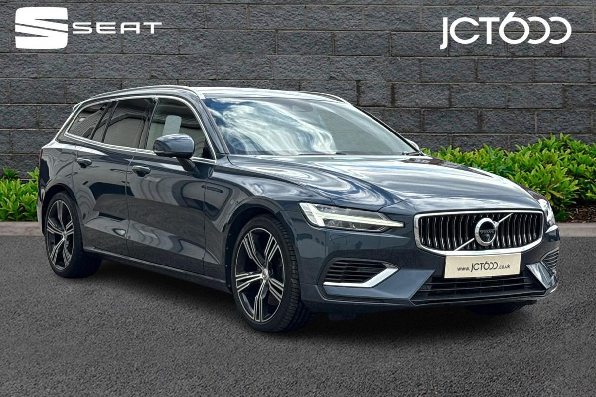 Main listing image - Volvo V60