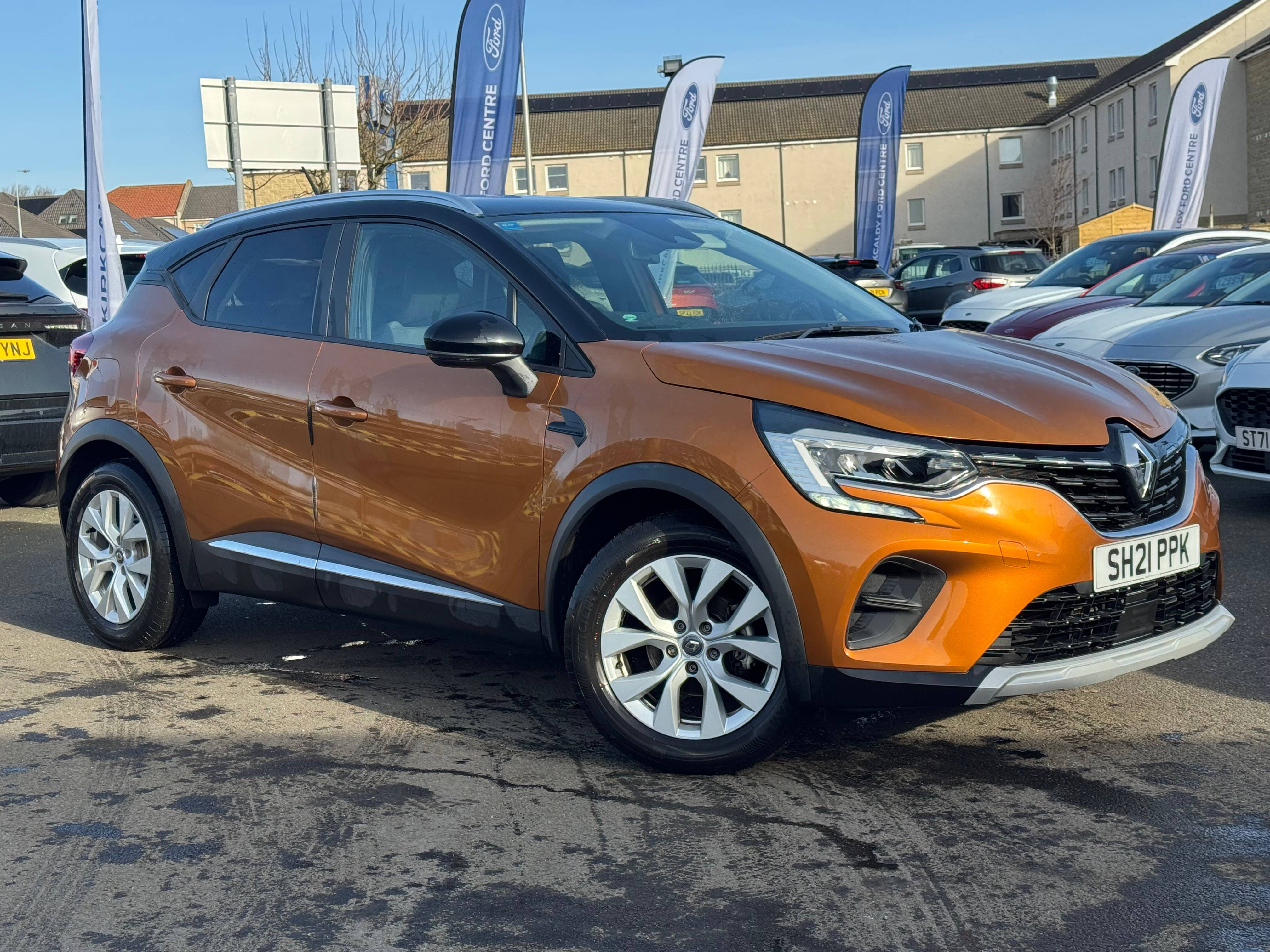 Main listing image - Renault Captur