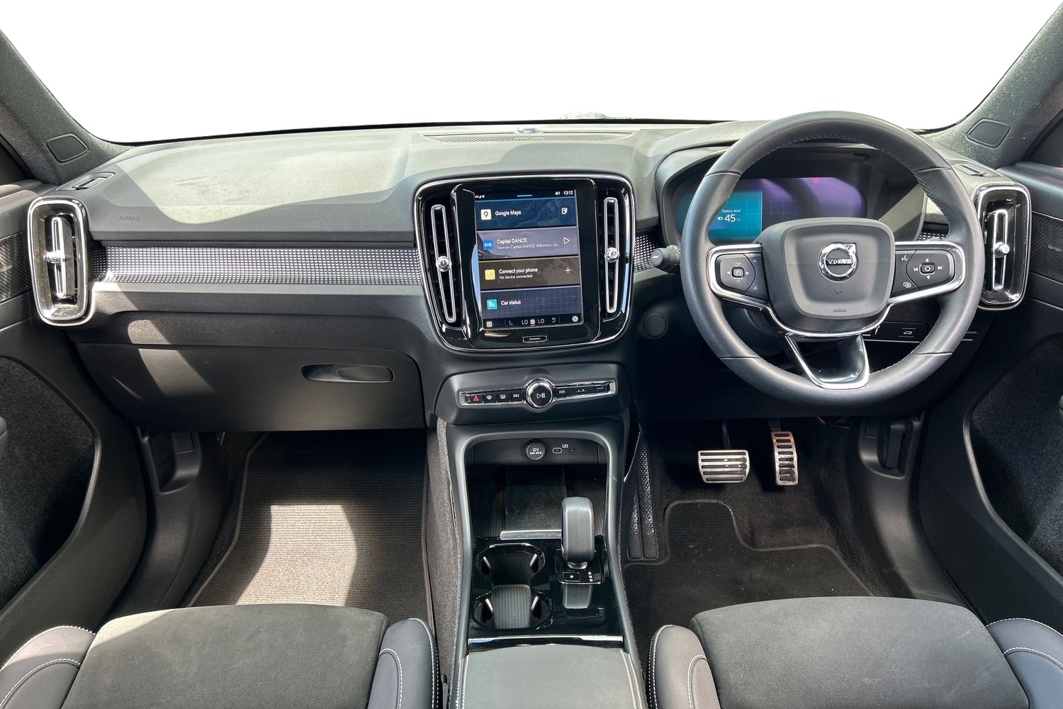 Main listing image - Volvo XC40 Recharge