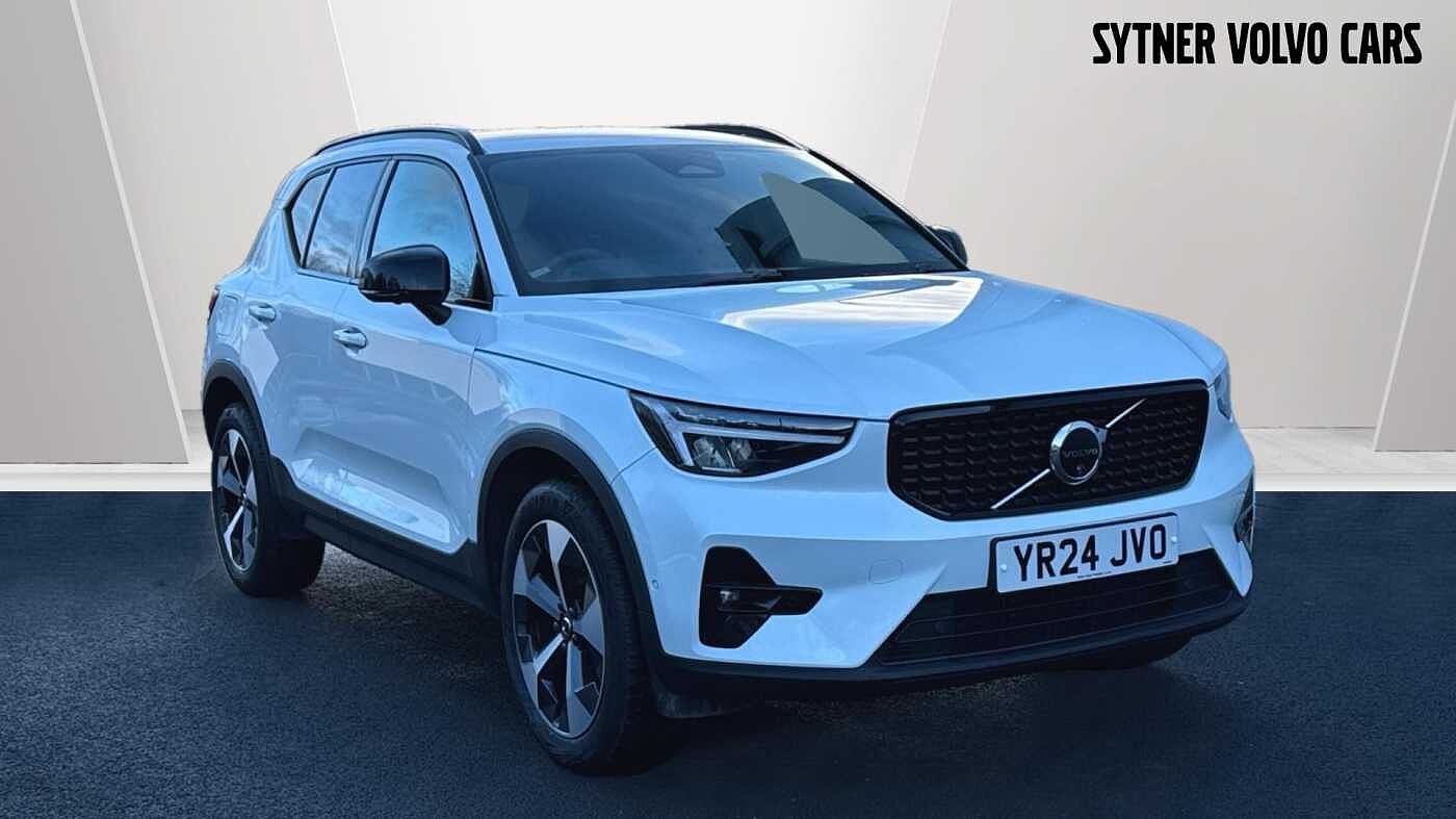 Main listing image - Volvo XC40