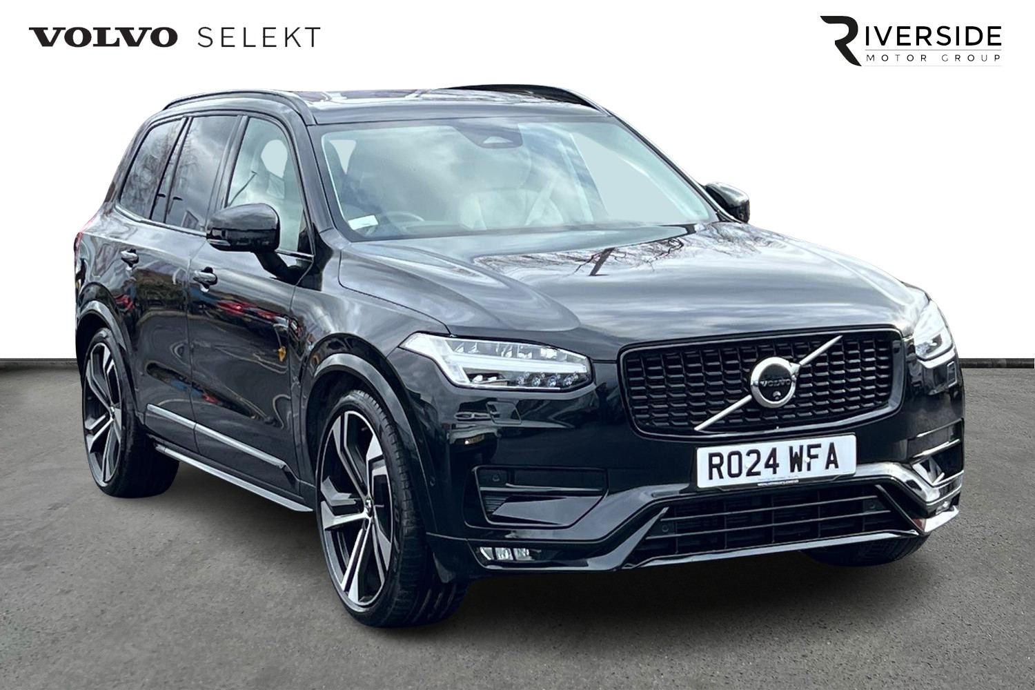 Main listing image - Volvo XC90