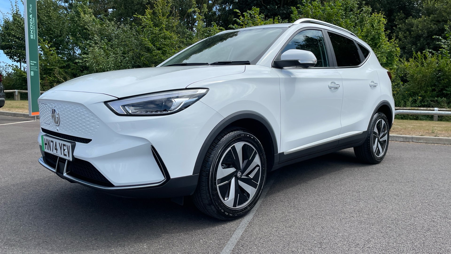 Main listing image - MG ZS EV