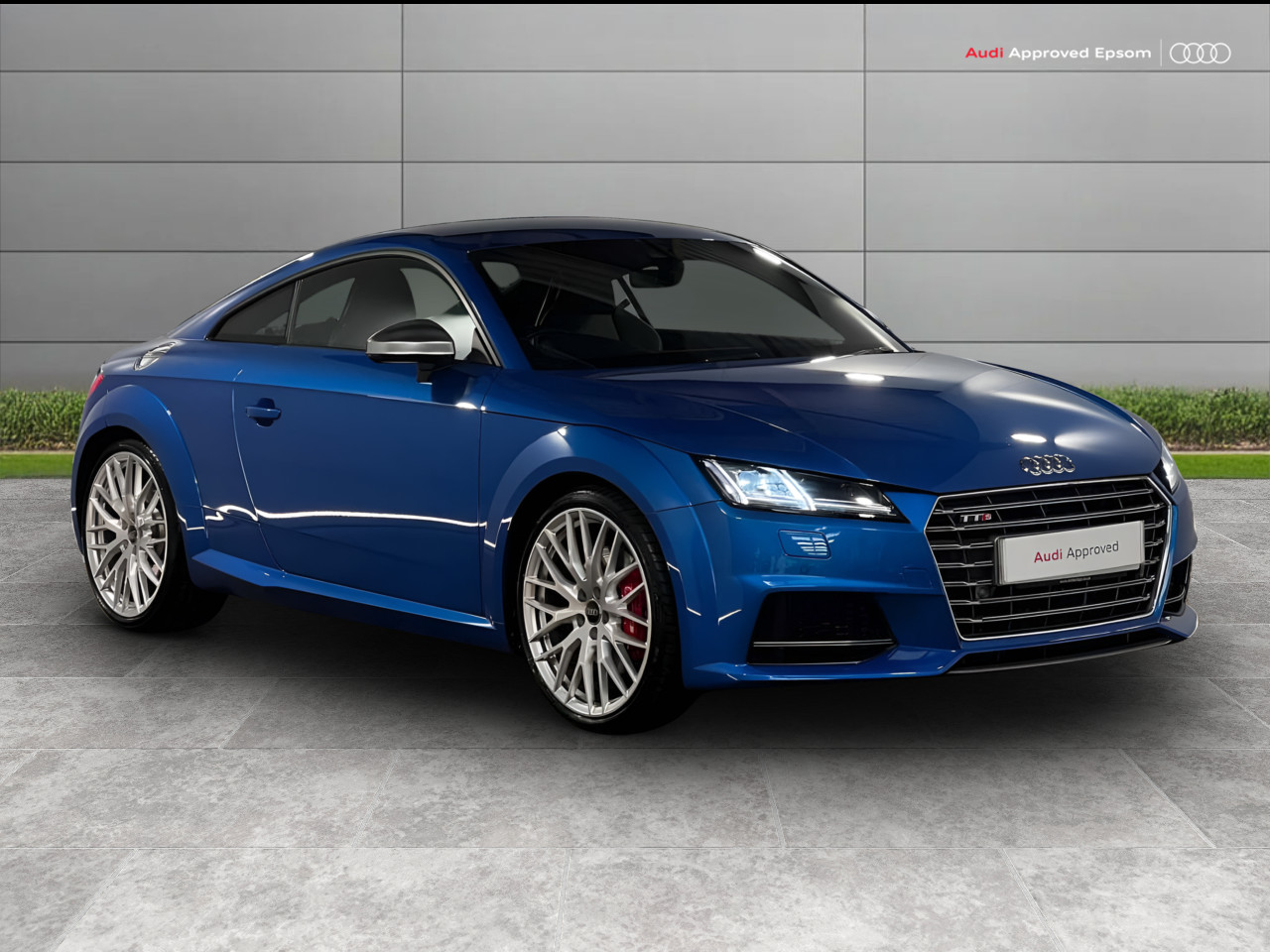 Main listing image - Audi TT S