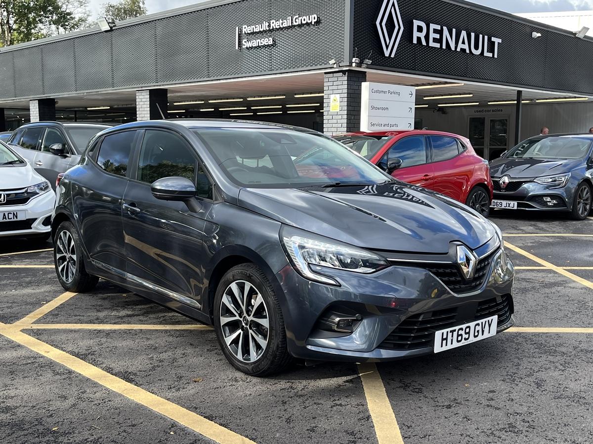 Main listing image - Renault Clio