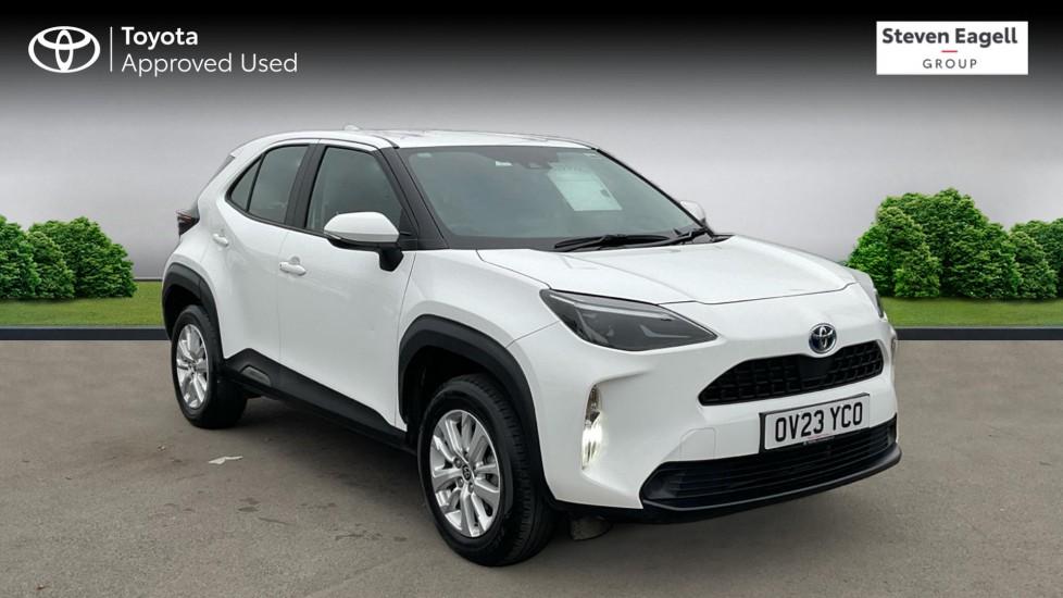 Main listing image - Toyota Yaris Cross