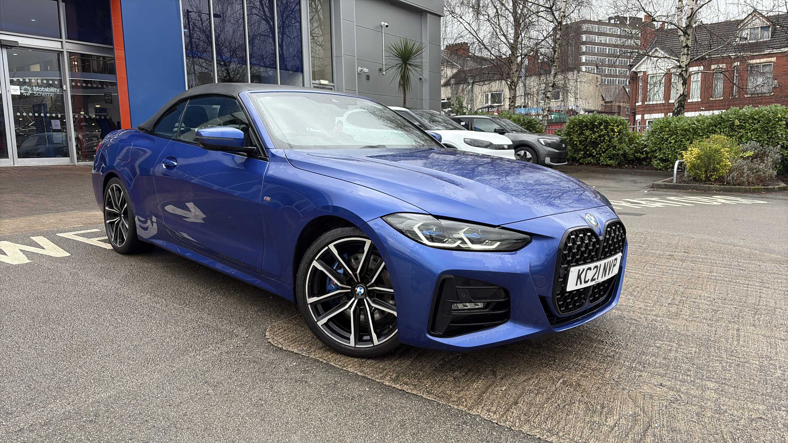 Main listing image - BMW 4 Series Convertible