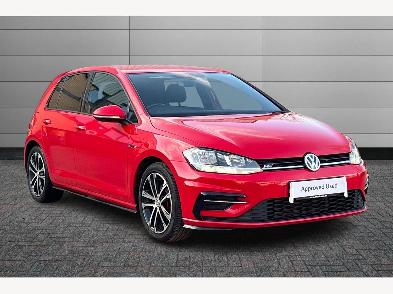 Main listing image - Volkswagen Golf