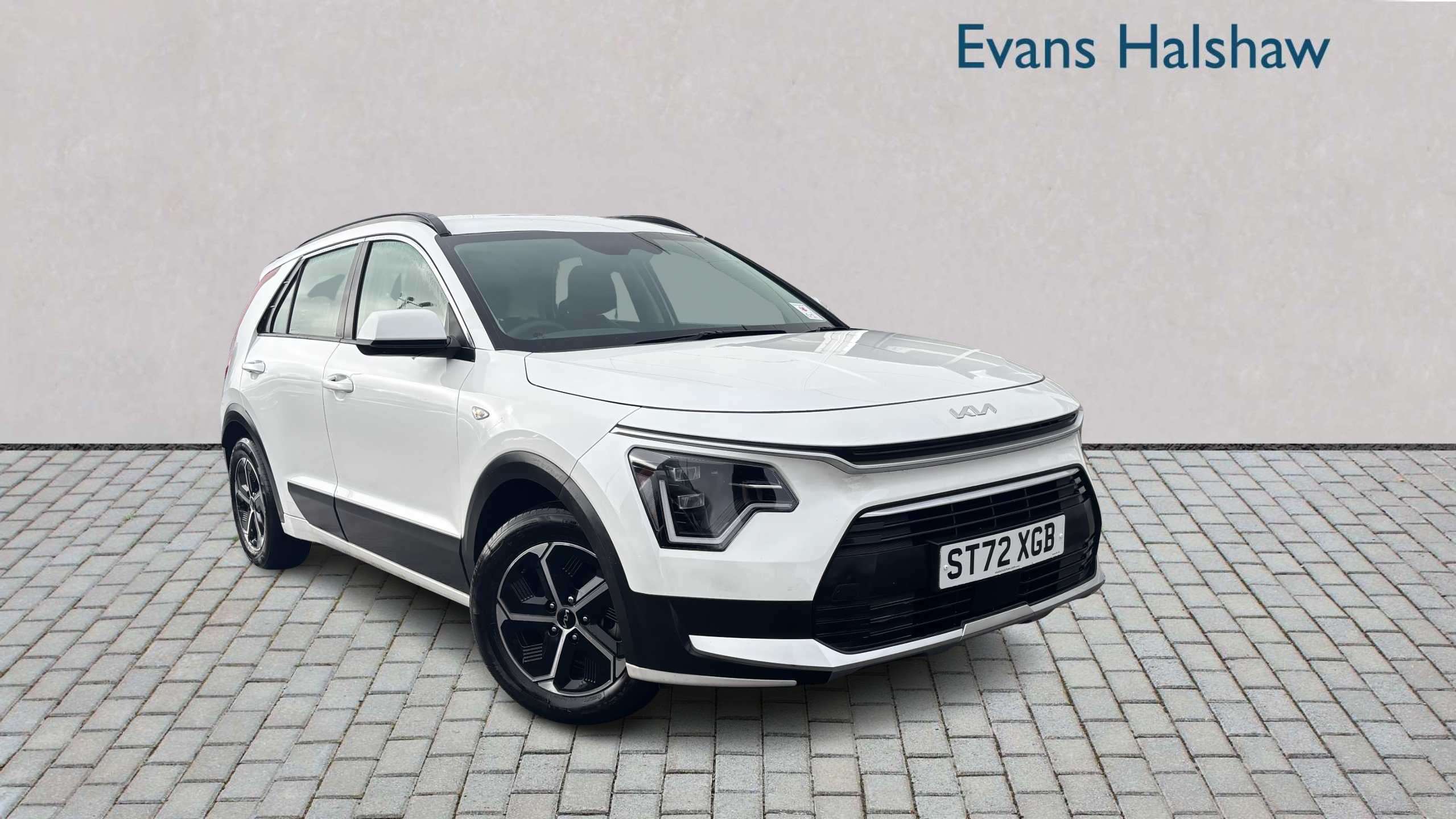 Main listing image - Kia Niro