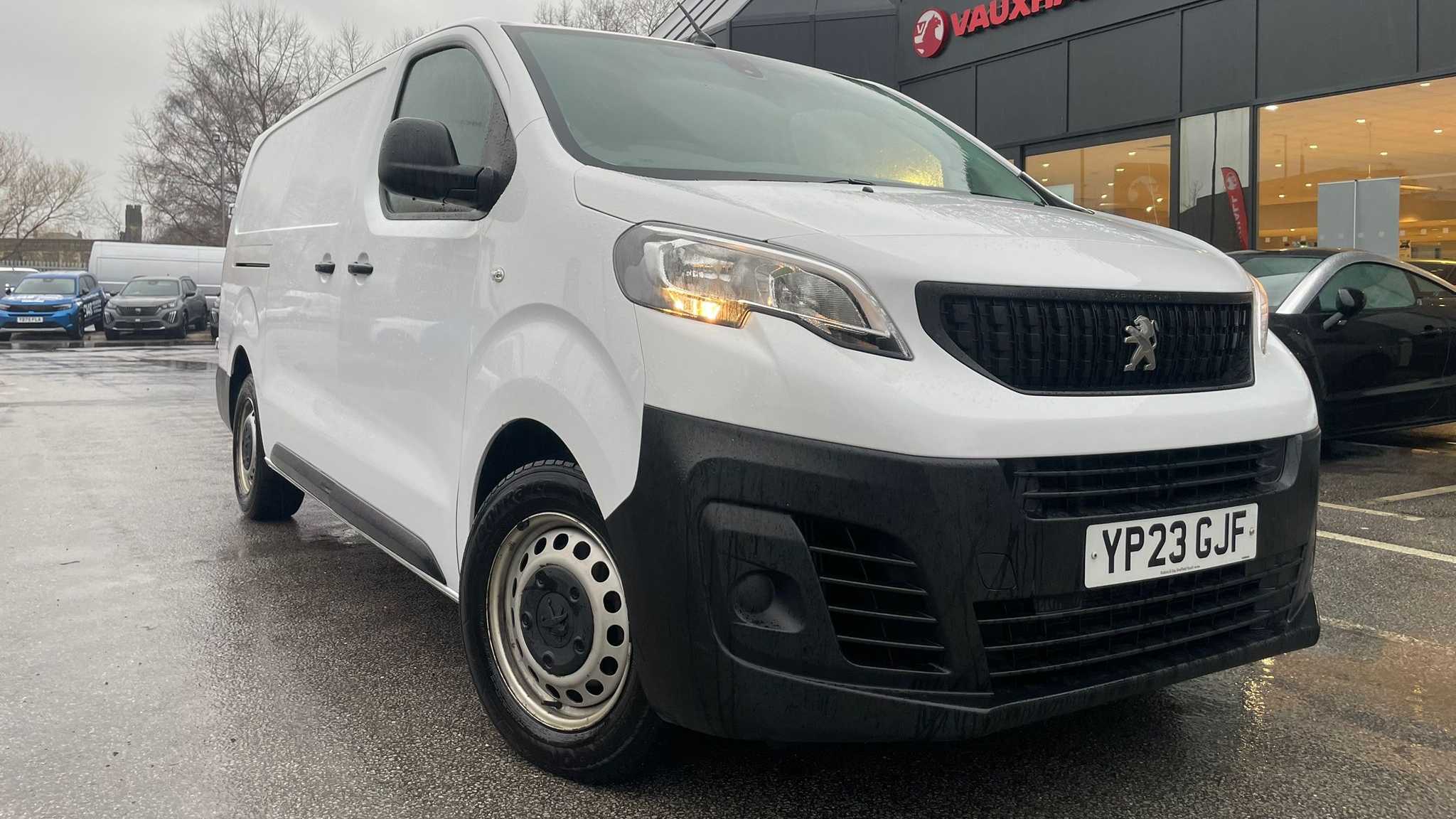 Main listing image - Peugeot Expert