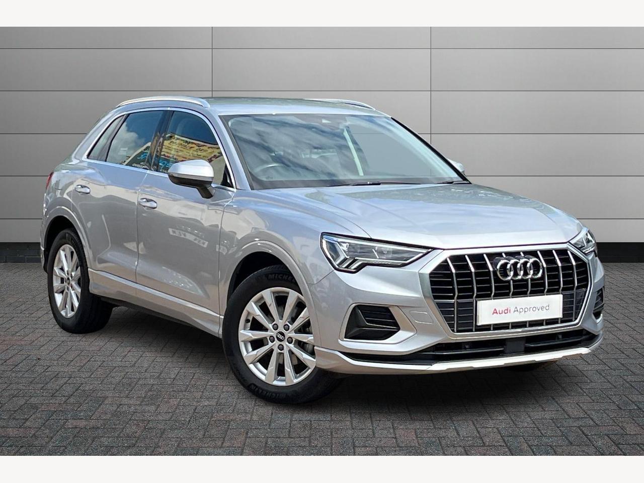 Main listing image - Audi Q3