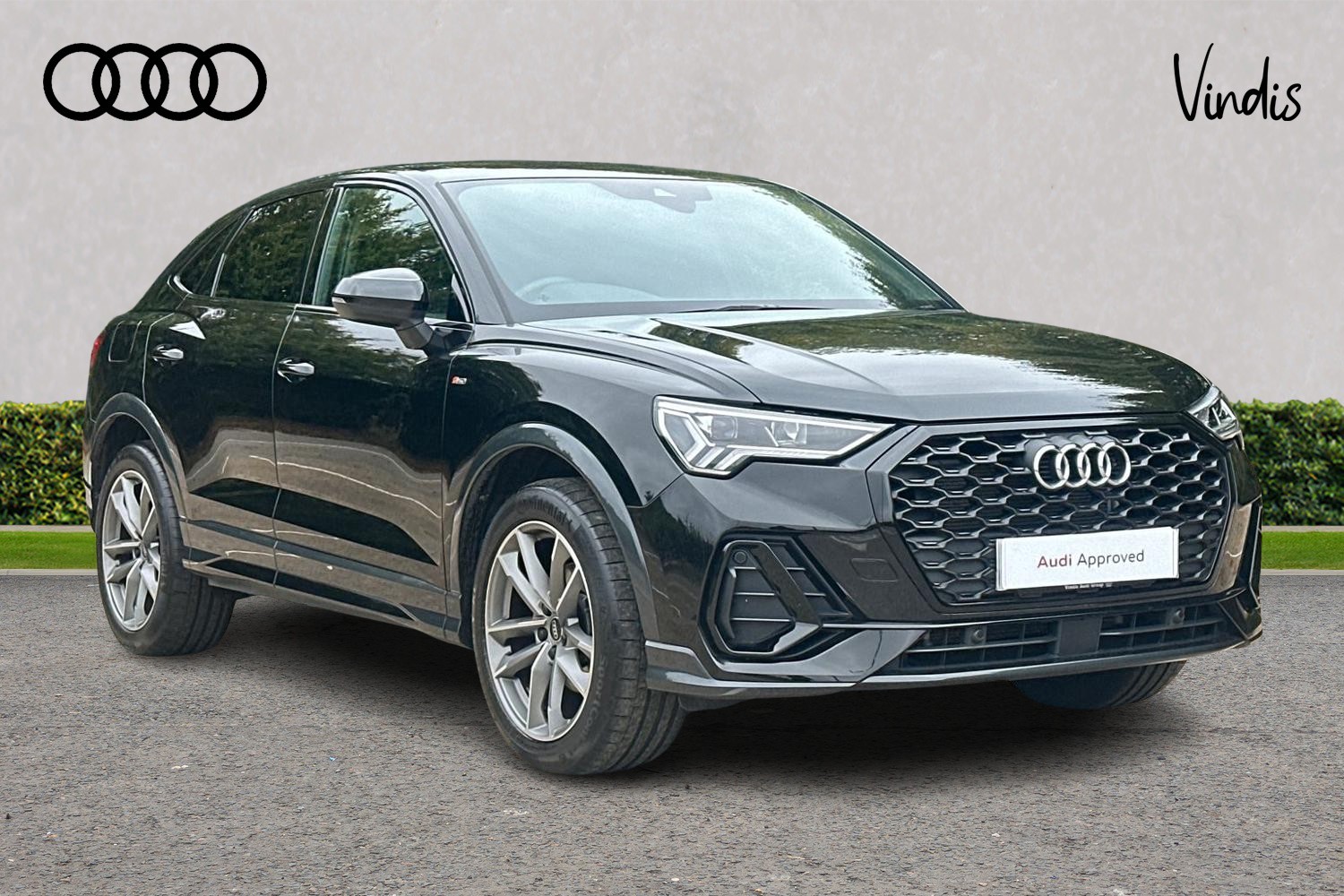 Main listing image - Audi Q3